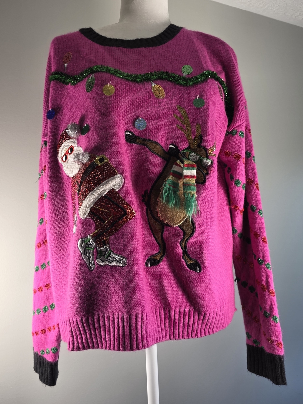 33 Degrees Women’s Pink Ugly Christmas Sweater Santa Reindeer Dabbing Size Large